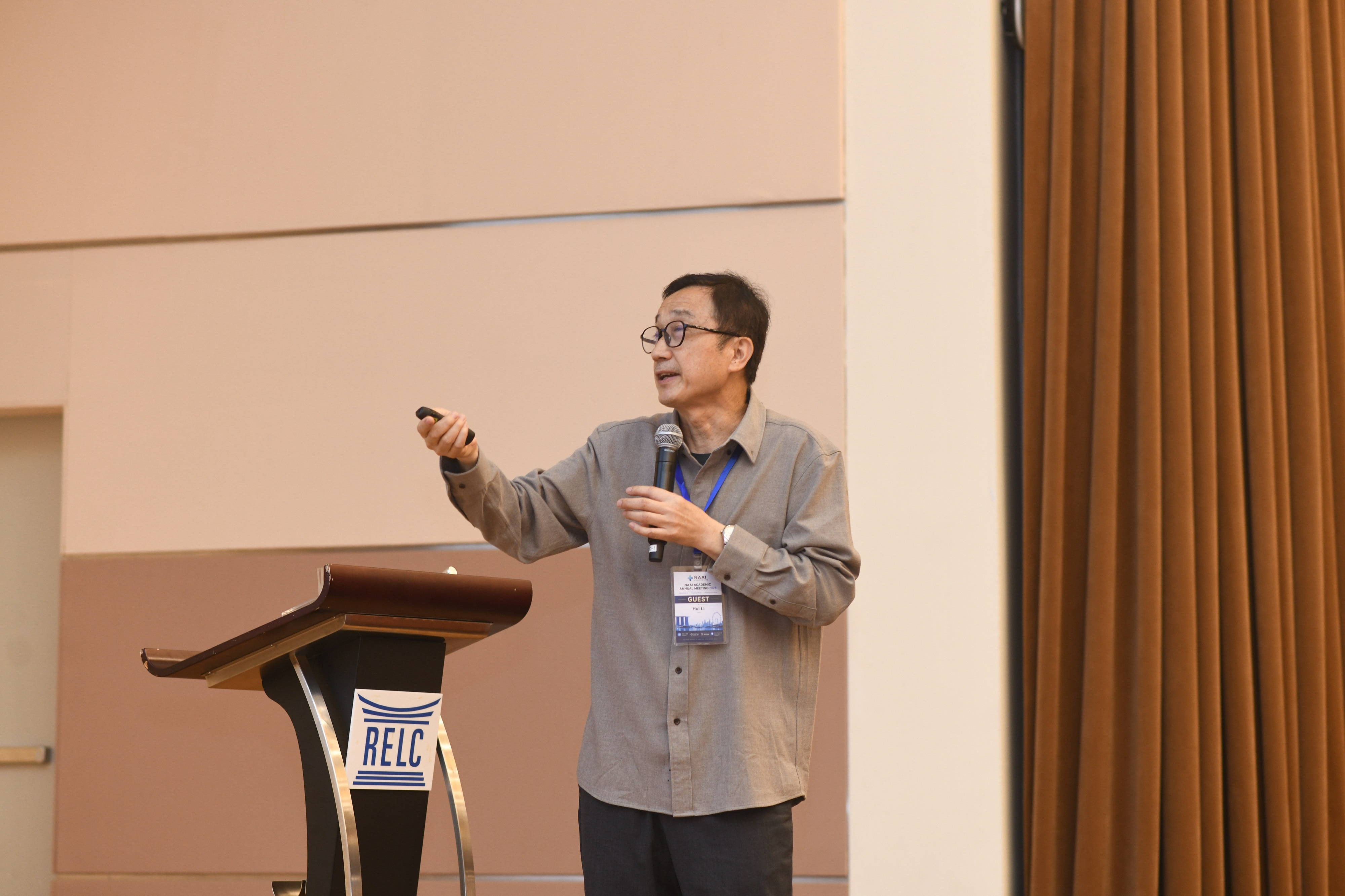 Conference photo 10