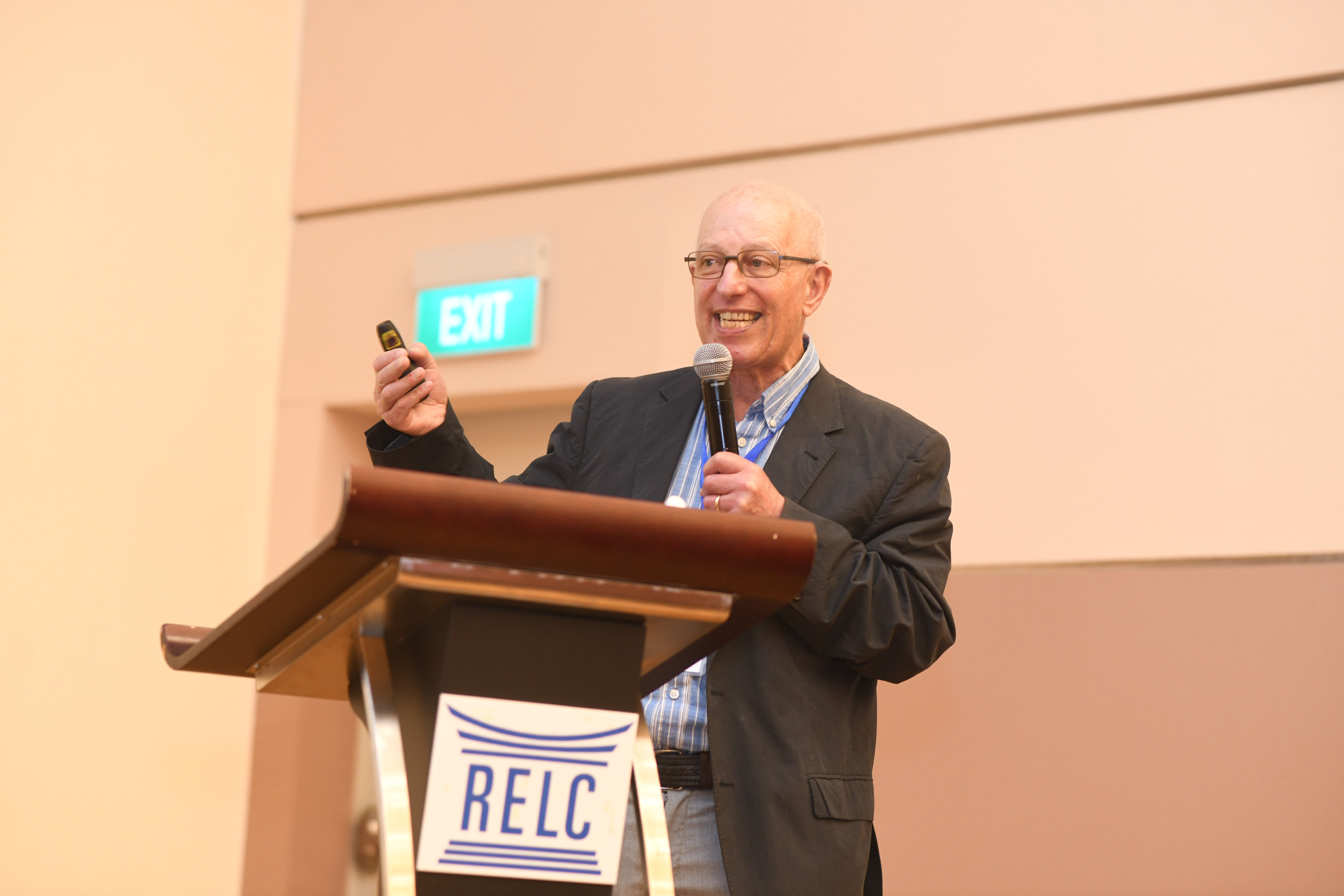 Conference photo 7