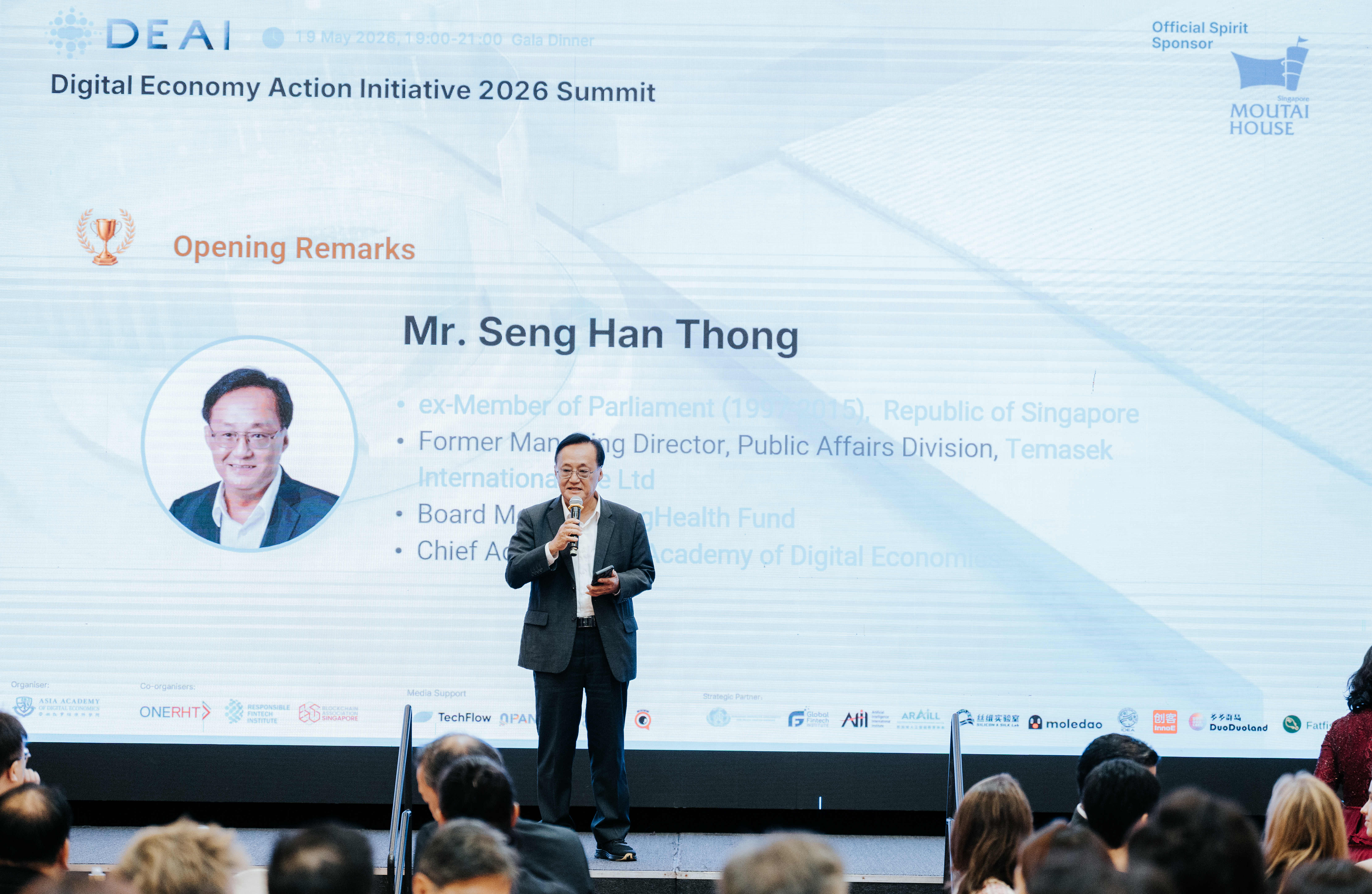 Mr Seng Han Thong Opening the Dinner